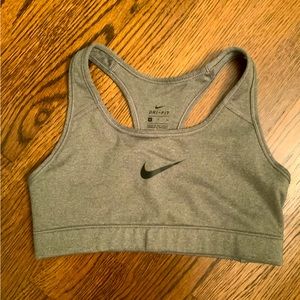 Sports bra